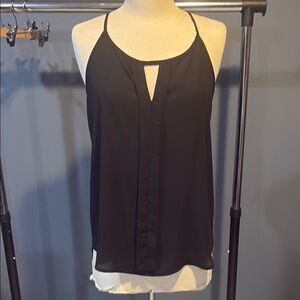 Women’s Ro & De Small Black Sleeveless Keyhole Tank Top